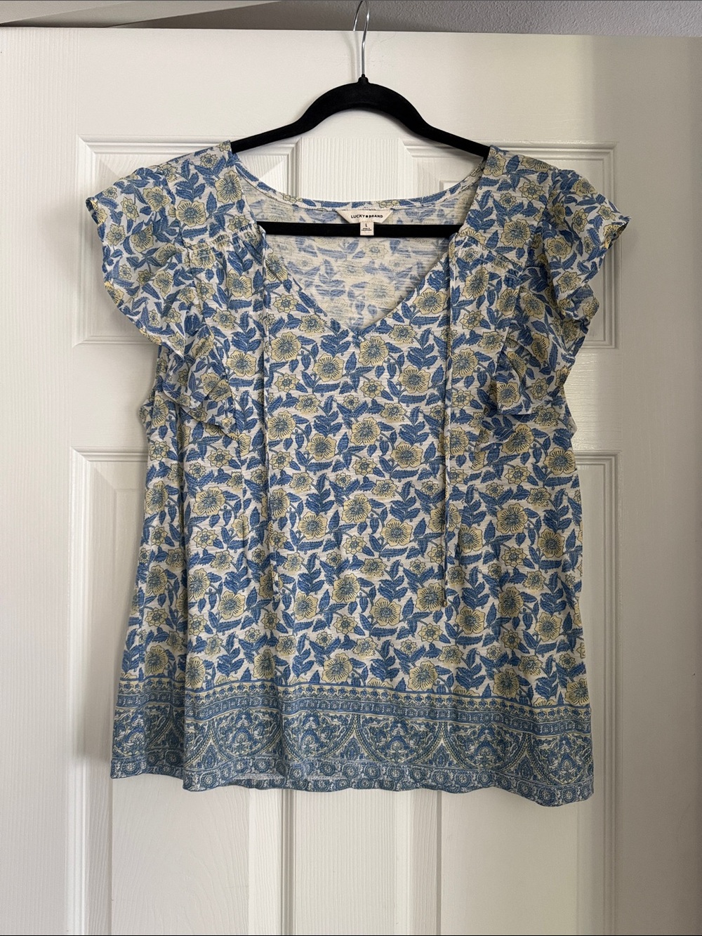 Lucky Brand Blue and Cream Floral Ruffle Sleeve V-Neck Blouse